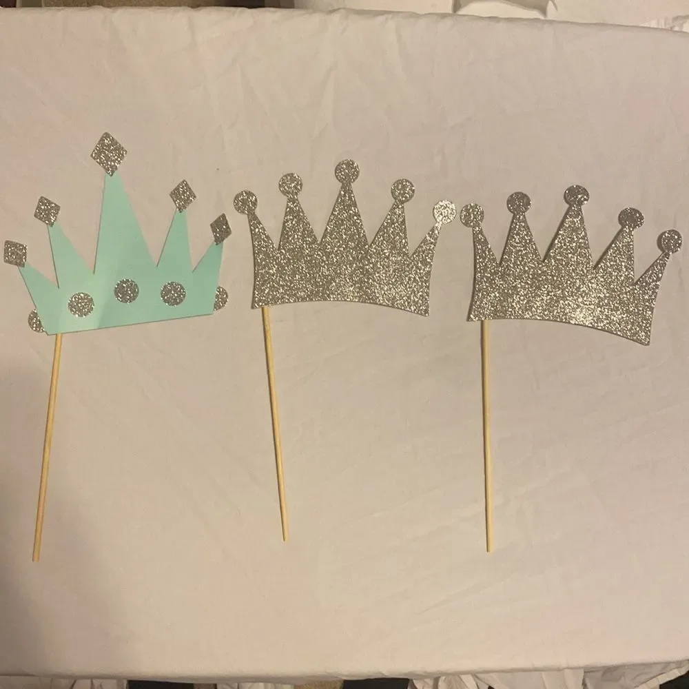 46-Piece Sweet 16 Decor: High-Quality Photo Props EUC